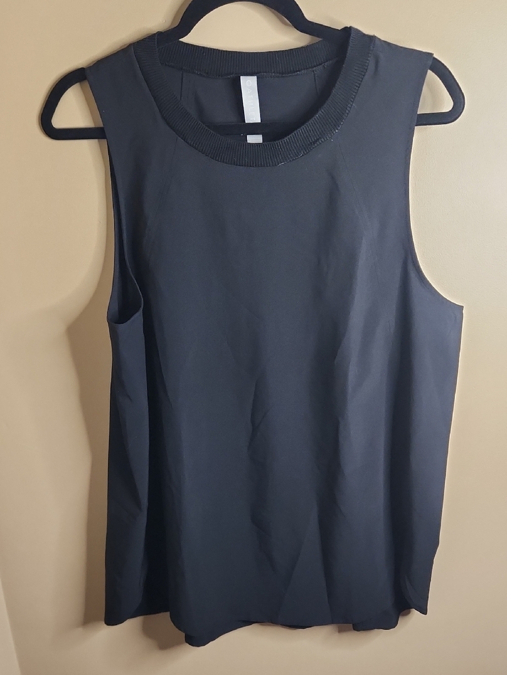 Athleta Zephyr Tank in Black.  Size L.  #530125